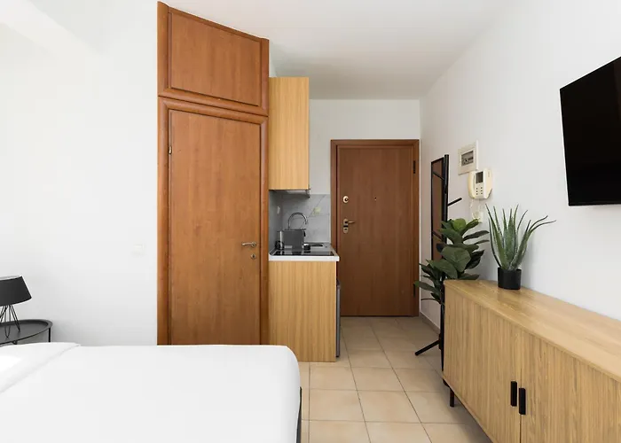 Apartment Urban Colors By Binobi! Thessaloniki
